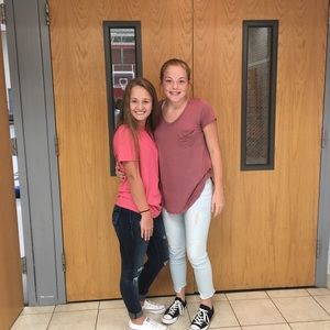 Meet your Posher, Abigail